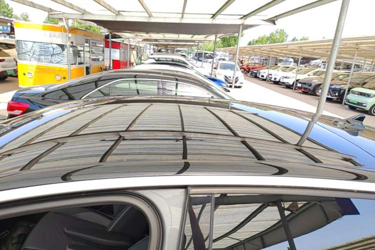 Used Volkswagen ID.3 2025 Smart Edition Outstanding Model Roof