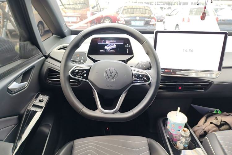Used Volkswagen ID.3 2025 Smart Edition Outstanding Model Steering Wheel