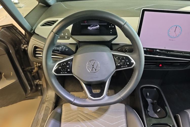 Used Volkswagen ID.3 2025 Smart Edition Outstanding Model Steering Wheel