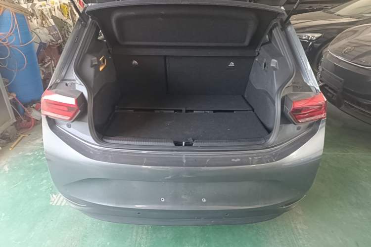 Used Volkswagen ID.3 2025 Smart Version Pure & Intelligent Enjoyment Edition Trunk