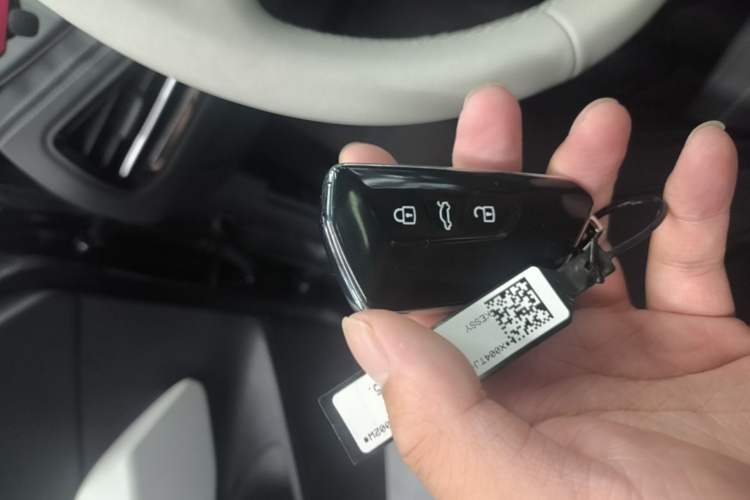 Used Volkswagen ID.3 2025 Smart Model Outstanding Oxygen Edition Vehicle Key