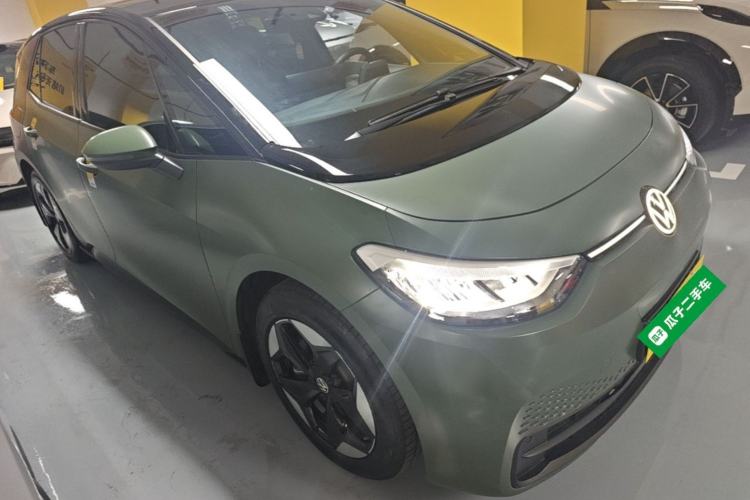 Used Volkswagen ID.3 2025 Smart Version Pure & Intelligent Enjoyment Edition Front Right 45 Deg