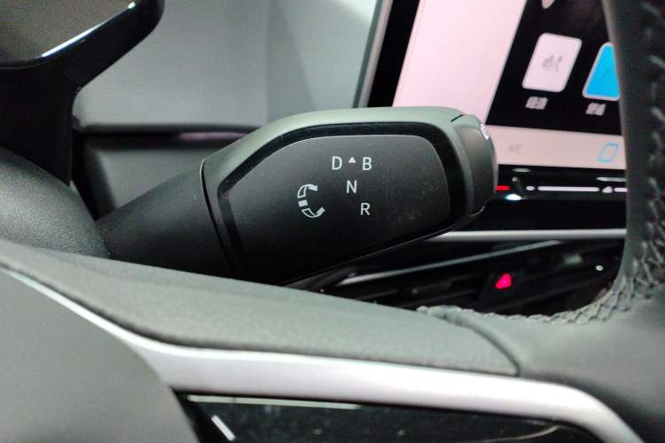 Used Volkswagen ID.3 2025 Smart Edition Outstanding Model Gear Lever