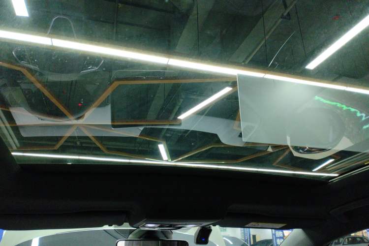 Used Volkswagen ID.3 2025 Smart Edition Outstanding Model Headliner