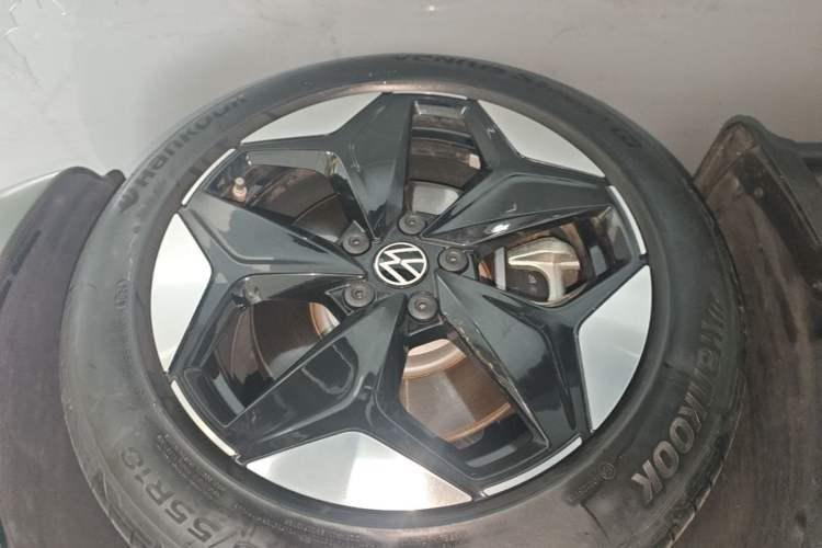 Used Volkswagen ID.3 2025 Smart Version Pure & Intelligent Enjoyment Edition Right Rear Wheel Hub