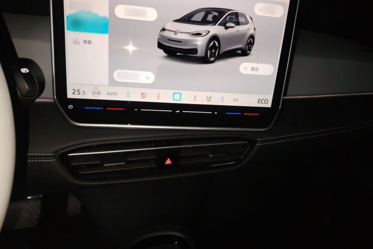 Used Volkswagen ID.3 2025 Smart Edition Ultra-Intelligent Version Audio And AC Panel