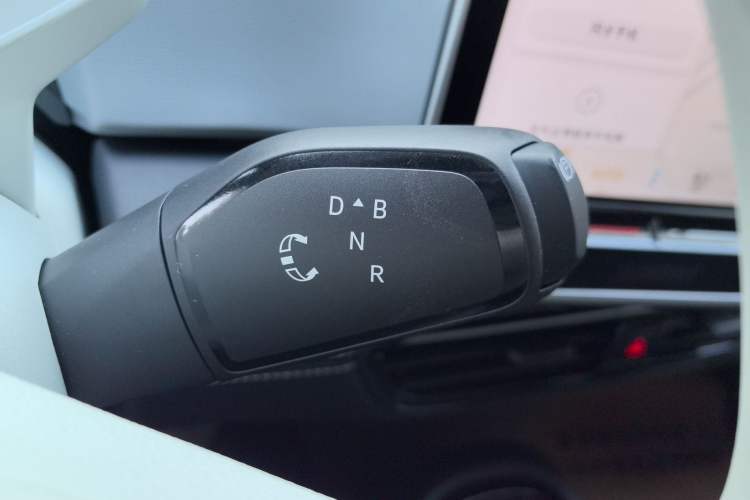 Used Volkswagen ID.3 2025 Smart Edition Outstanding Model Gear Lever