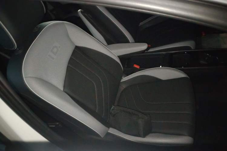 Used Volkswagen ID.3 2025 Smart Edition Ultra-Intelligent Version Right Front Seat