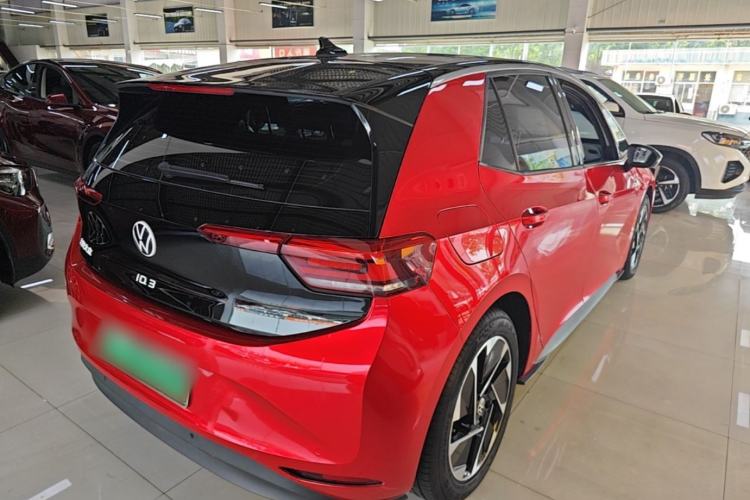 Used Volkswagen ID.3 2025 Smart Edition Ultra-Intelligent Version Rear Right 45 Deg