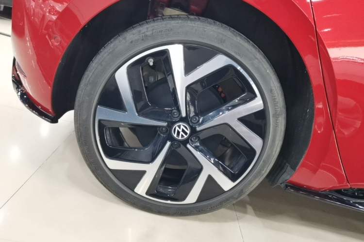 Used Volkswagen ID.3 2025 Revised Version Smart Edition Outstanding Grade Right Rear Wheel Hub