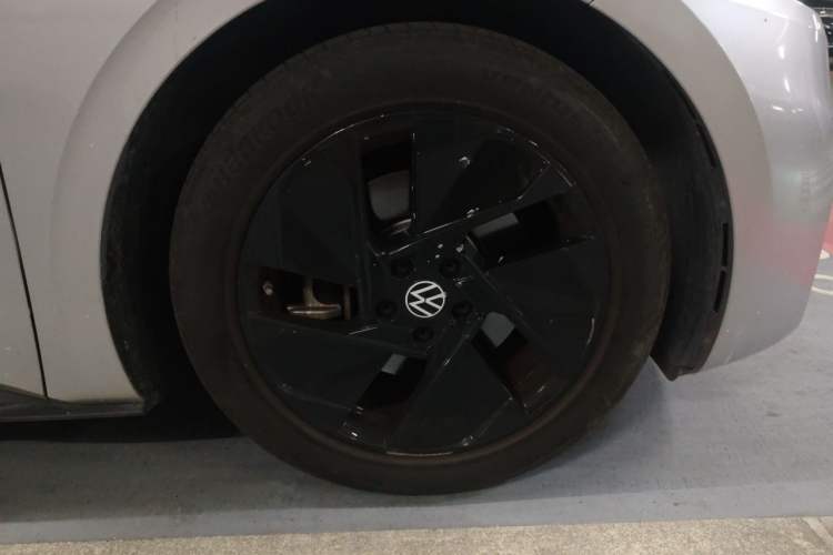 Used Volkswagen ID.3 2025 Smart Edition Ultra-Intelligent Oxygen Version Right Front Wheel Hub