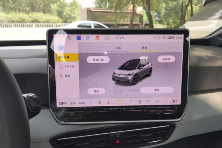 Used Volkswagen ID.3 2025 Smart Edition Ultra-Intelligent Version Audio And AC Panel