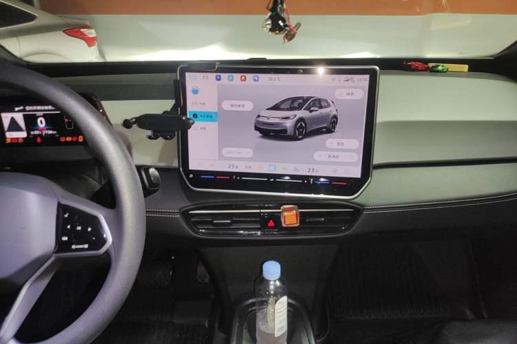 Used Volkswagen ID.3 2025 Smart Version Pure & Intelligent Enjoyment Edition Audio And AC Panel