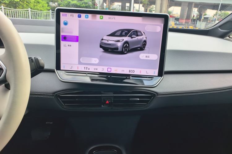 Used Volkswagen ID.3 2025 Smart Edition Ultra-Intelligent Oxygen Version Audio And AC Panel