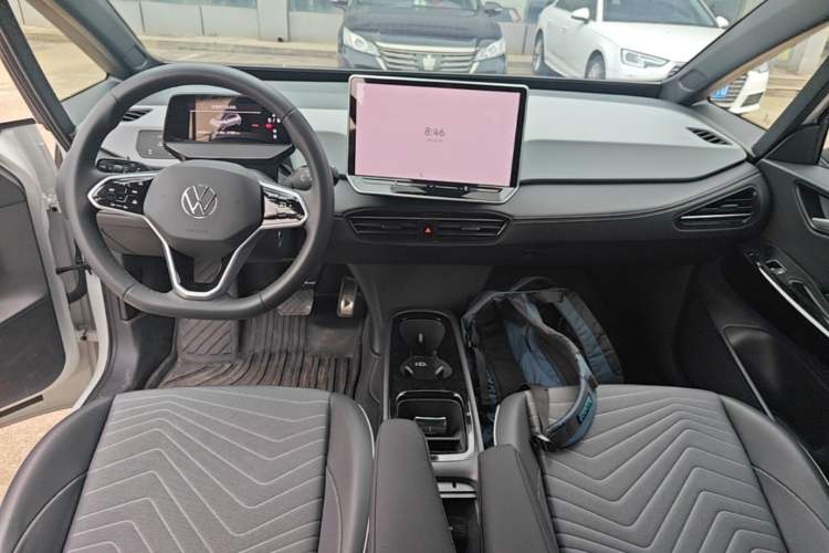 Used Volkswagen ID.3 2025 Smart Edition Outstanding Model Center Console