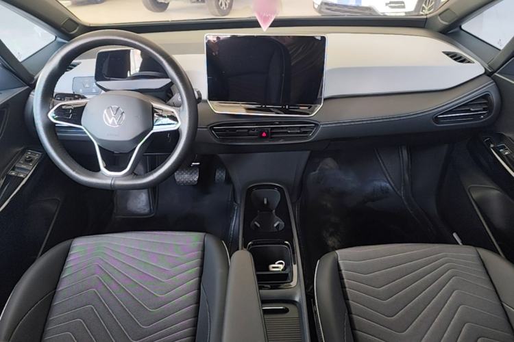 Used Volkswagen ID.3 2025 Smart Edition Outstanding Model Center Console