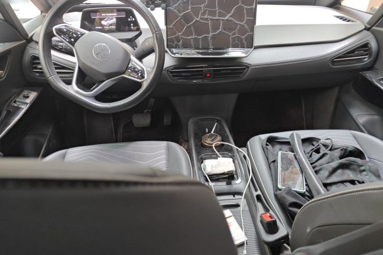 Used Volkswagen ID.3 2025 Smart Edition Outstanding Model Center Console