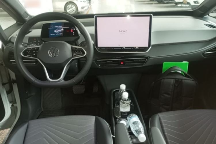 Used Volkswagen ID.3 2025 Smart Edition Outstanding Model Center Console