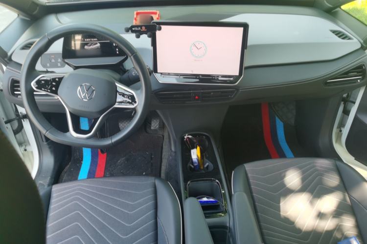 Used Volkswagen ID.3 2025 Smart Edition Outstanding Model Center Console