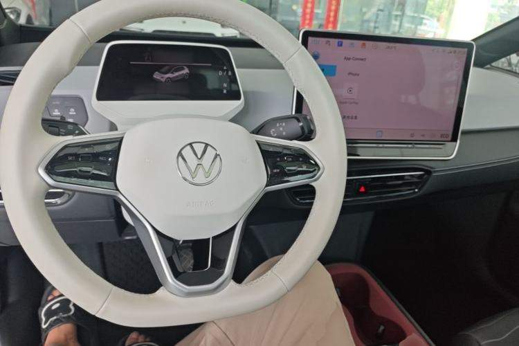 Used Volkswagen ID.3 2025 Smart Model Outstanding Oxygen Edition Center Console