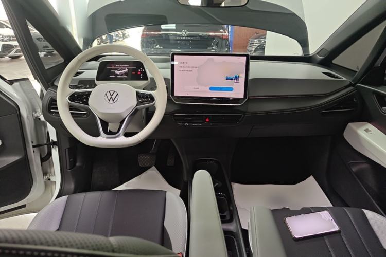 Used Volkswagen ID.3 2025 Smart Edition Outstanding Model Center Console