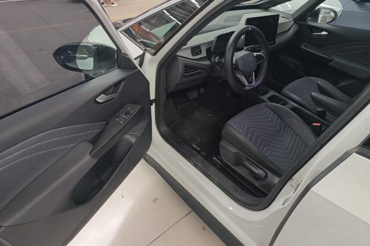 Used Volkswagen ID.3 2025 Smart Version Pure & Intelligent Enjoyment Edition Driver Seat