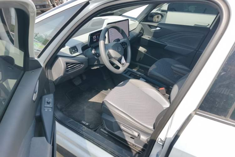 Used Volkswagen ID.3 2025 Smart Version Pure & Intelligent Enjoyment Edition Driver Seat