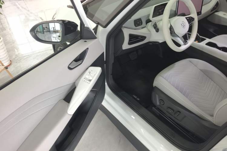Used Volkswagen ID.3 2025 Revised Version Smart Edition Outstanding Grade Driver Seat