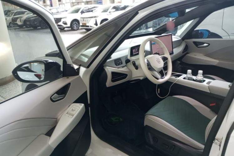 Used Volkswagen ID.3 2025 Revised Version Smart Edition Outstanding Grade Driver Seat