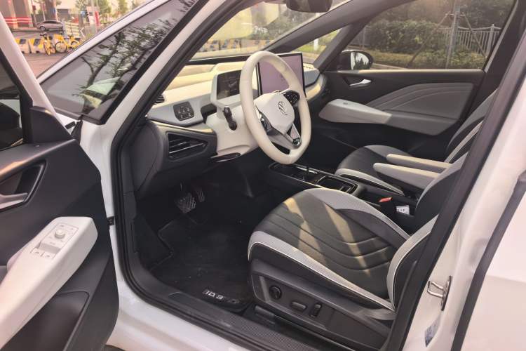Used Volkswagen ID.3 2025 Smart Edition Ultra-Intelligent Oxygen Version Driver Seat
