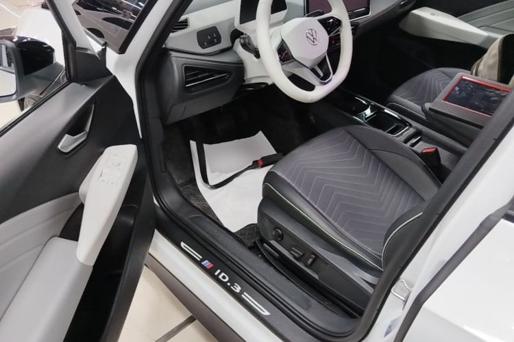 Used Volkswagen ID.3 2025 Smart Edition Outstanding Model Driver Seat