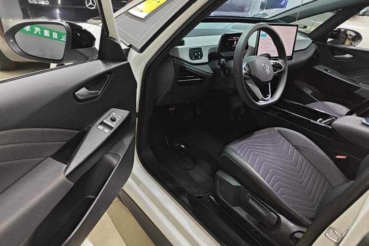 Used Volkswagen ID.3 2025 Smart Version Pure & Intelligent Enjoyment Edition Driver Seat