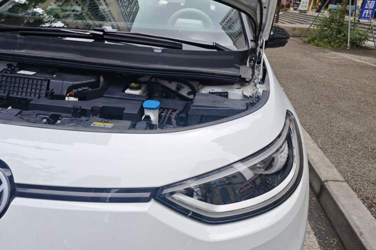 Used Volkswagen ID.3 2025 Smart Edition Ultra-Intelligent Oxygen Version Engine Bay Left