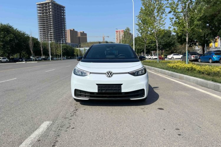 Used Volkswagen ID.3 2025 Smart Version Pure & Intelligent Enjoyment Edition Exterior 1
