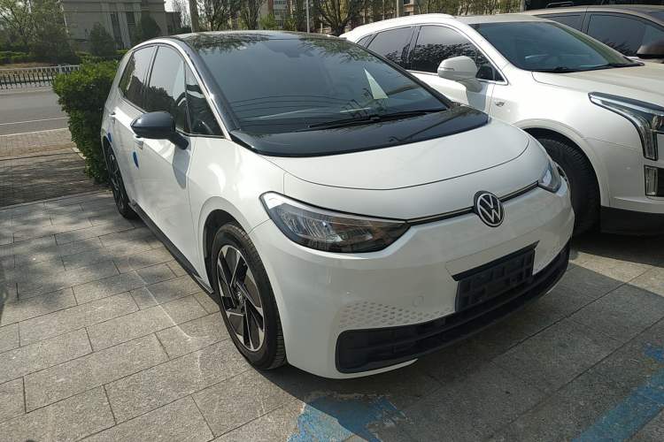 Used Volkswagen ID.3 2025 Smart Version Pure & Intelligent Enjoyment Edition Exterior 1