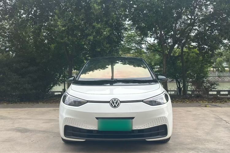 Used Volkswagen ID.3 2025 Smart Version Pure & Intelligent Enjoyment Edition Exterior 1