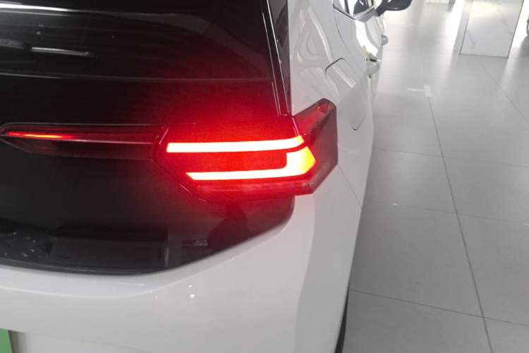 Used Volkswagen ID.3 2025 Smart Version Pure & Intelligent Enjoyment Edition Exterior 3