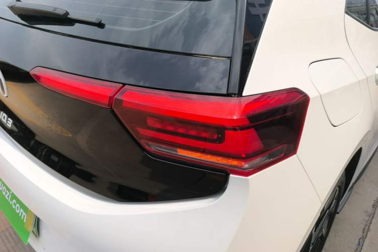 Used Volkswagen ID.3 2025 Smart Model Outstanding Oxygen Edition Exterior 3