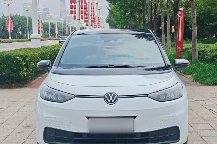 Used Volkswagen ID.3 2025 Smart Edition Outstanding Model Exterior 4