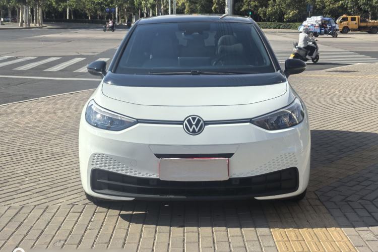 Used Volkswagen ID.3 2025 Smart Model Outstanding Oxygen Edition Exterior 4