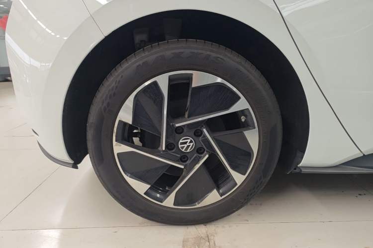 Used Volkswagen ID.3 2025 Smart Version Pure & Intelligent Enjoyment Edition Exterior 5