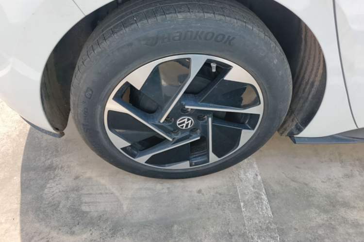 Used Volkswagen ID.3 2025 Smart Version Pure & Intelligent Enjoyment Edition Exterior 5