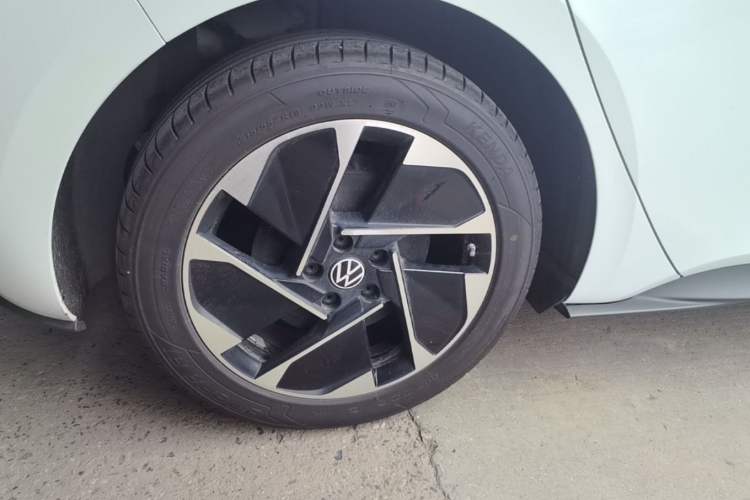 Used Volkswagen ID.3 2025 Smart Edition Outstanding Model Exterior 5