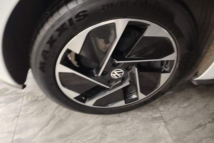 Used Volkswagen ID.3 2025 Smart Version Pure & Intelligent Enjoyment Edition Exterior 5