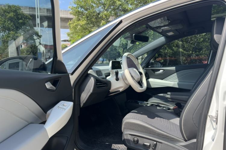 Used Volkswagen ID.3 2025 Smart Edition Outstanding Model Exterior 6