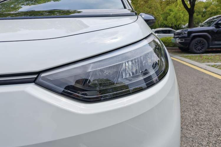 Used Volkswagen ID.3 2025 Smart Edition Outstanding Model Exterior 7