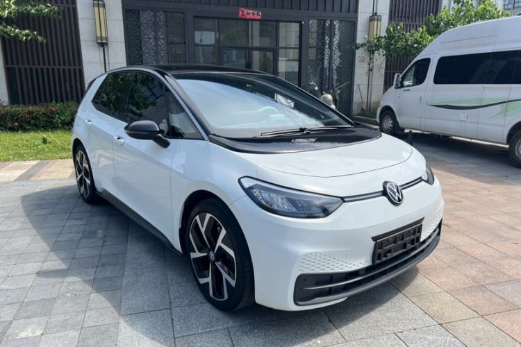 Used Volkswagen ID.3 2025 Smart Edition Outstanding Model Exterior 9