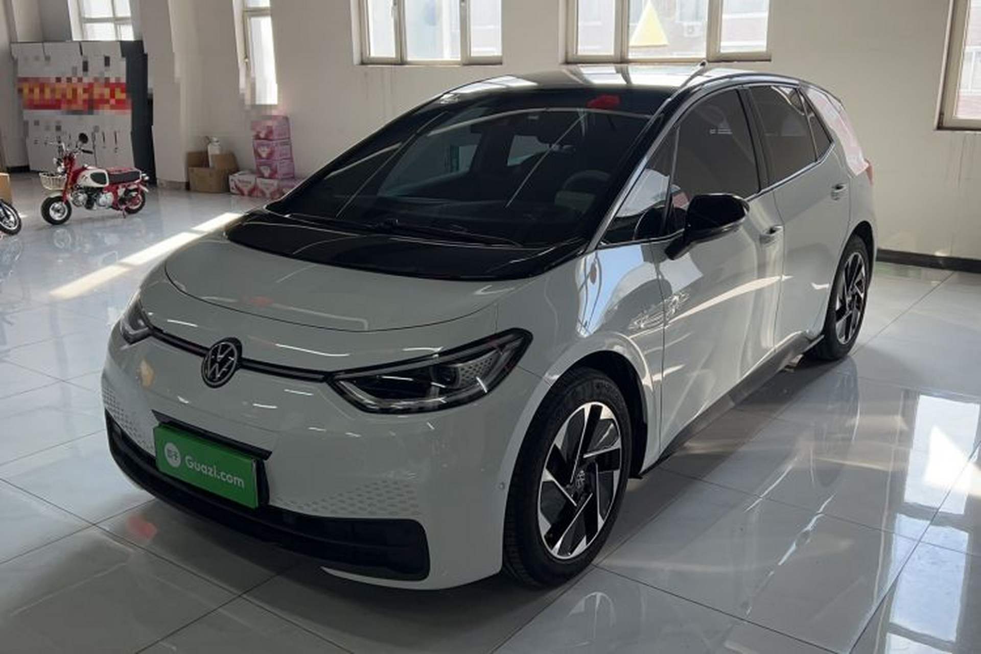 Used Volkswagen ID.3 2025 Smart Edition Ultra-Intelligent Version Front Left 45 Deg