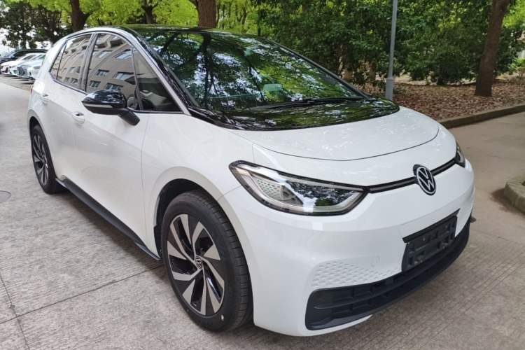 Used Volkswagen ID.3 2025 Smart Edition Ultra-Intelligent Version Front Right 45 Deg