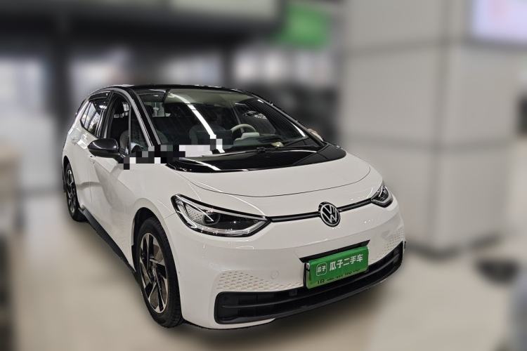 Used Volkswagen ID.3 2025 Smart Edition Ultra-Intelligent Version Front Right 45 Deg